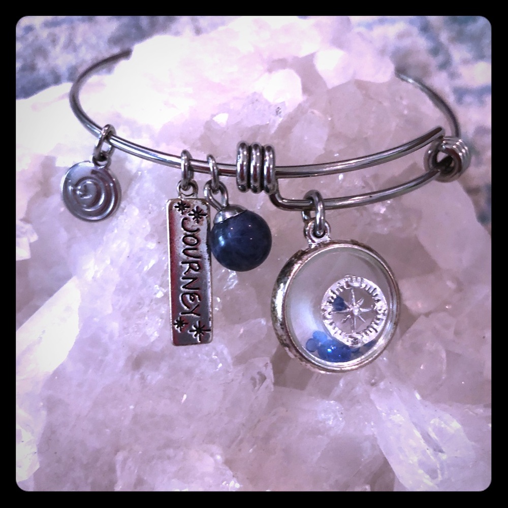 Love this Life Compass bracelet